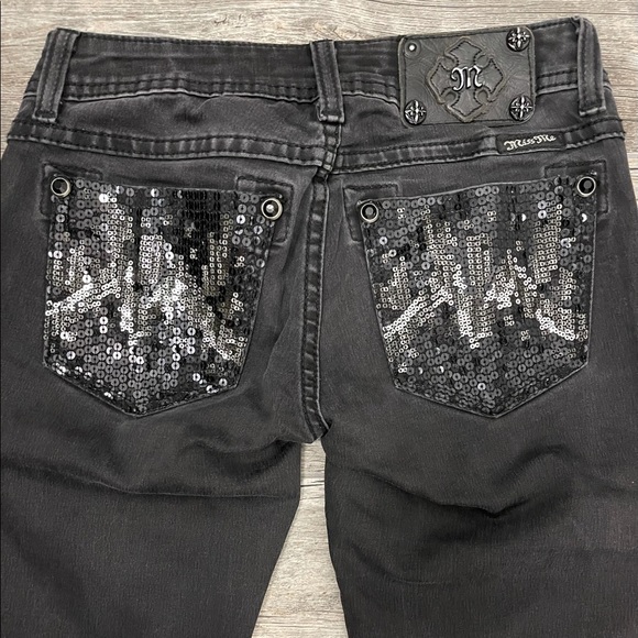 Jeans - Picture 3 of 3